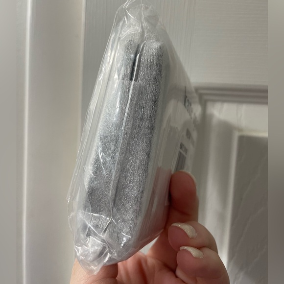 Kate Spade NWT L-Zip Bifold Small Lunar Light Wallet Silver Metallic - Picture 5 of 9